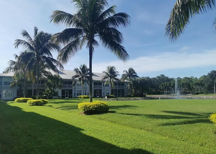 Greenlinks Luxury Villa At Lely Resort Golf - 3 Bedrooms