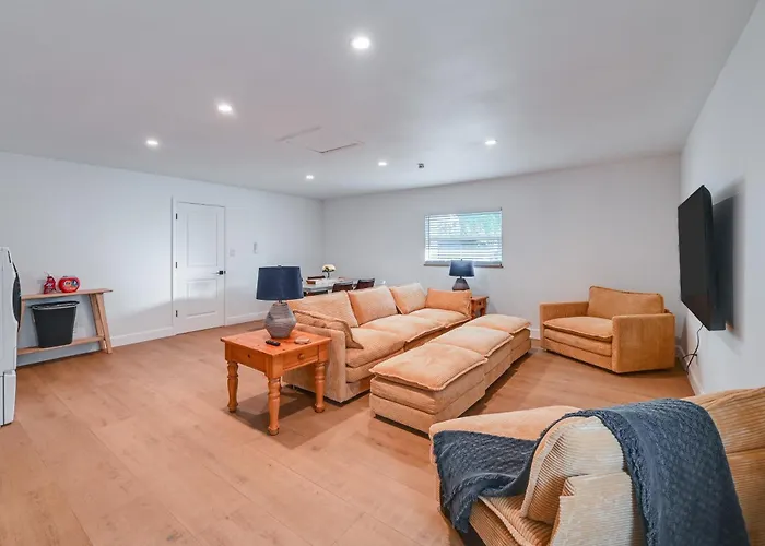 Naples Duplex Home W/ Private Pool & Lanai!